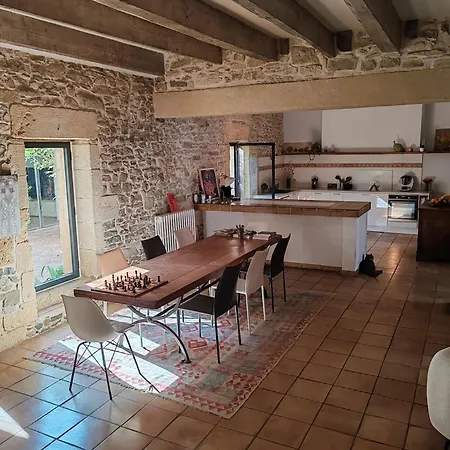 Maison De Charme Entre Cevennes Et Mediterranee * Clarensac